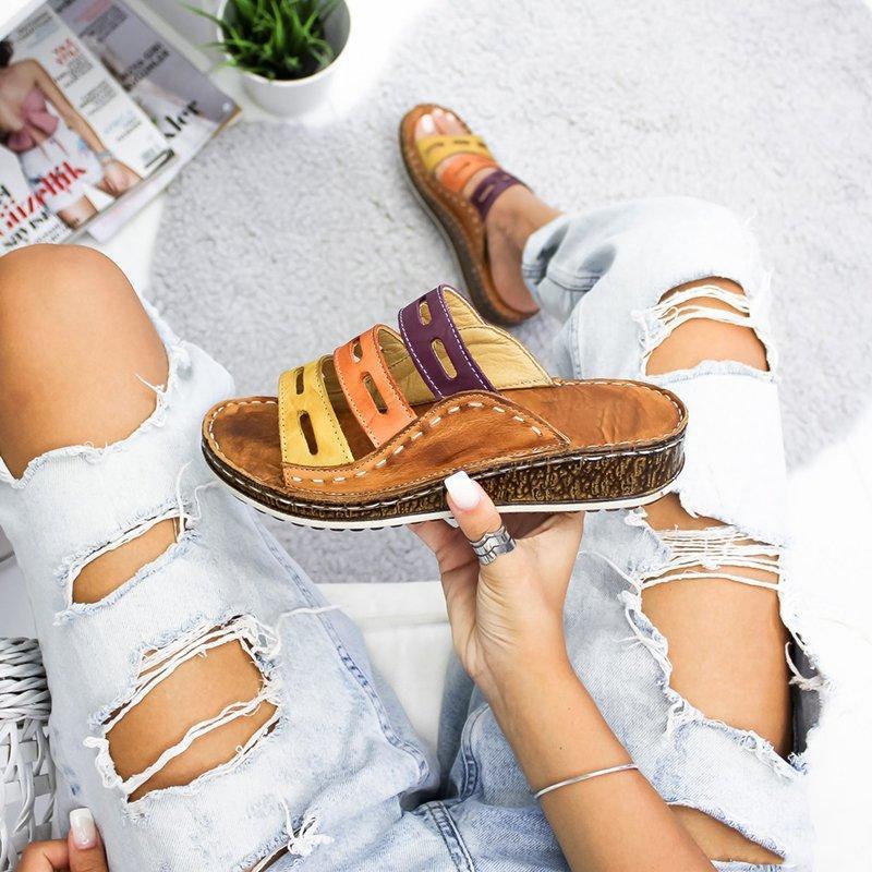 Breeze Chic - Orthopädische Sandale für Frauen mit dreifarbigem Riemen